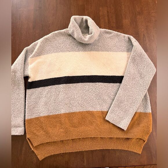 Haley London, super soft long sleeve turtleneck sweater size large - Picture 4 of 4